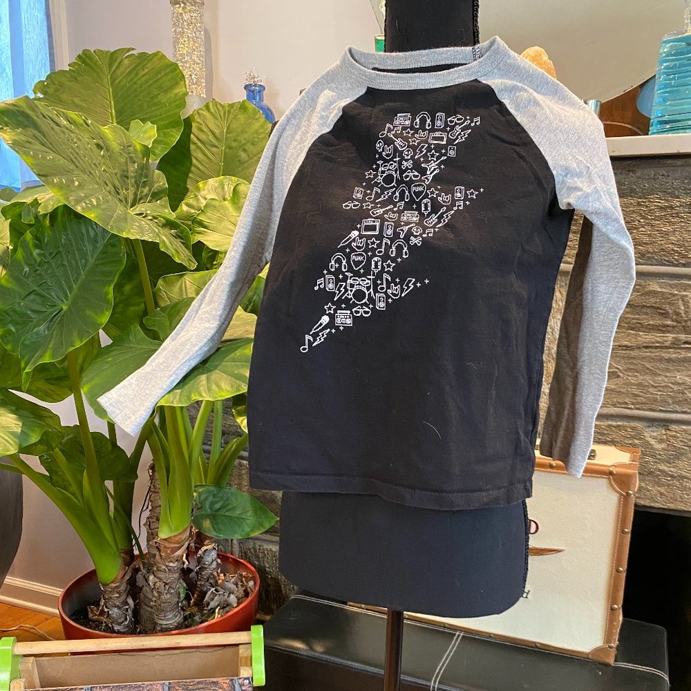 Gap Kids boys music themed baseball shirt  with 3/4 sleeve size small